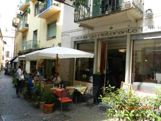 Hotel Ristorante Luina Стреза Екстериор снимка